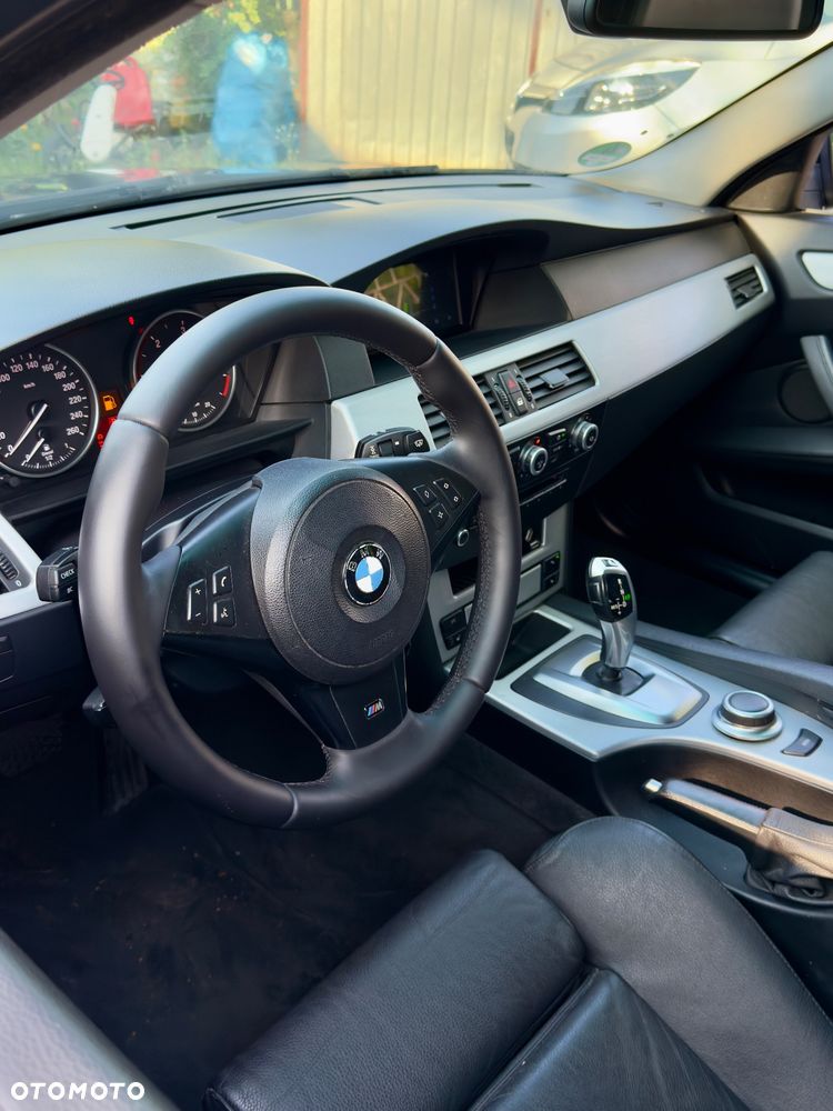 BMW Seria 5 520d Edition Sport - 9