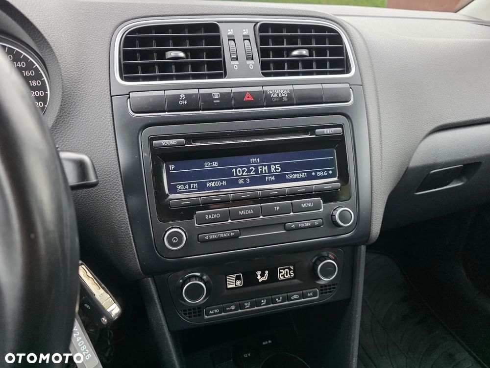 Volkswagen Polo 1.2 TSI Highline - 28