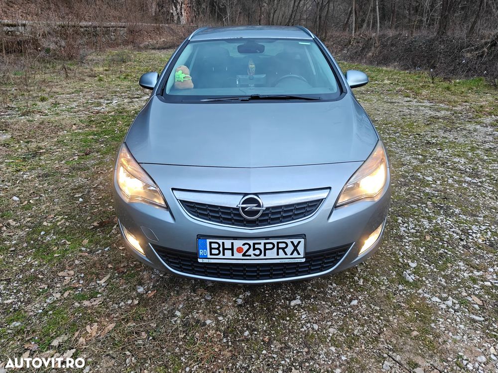 Opel Astra 1.6 Turbo - 1