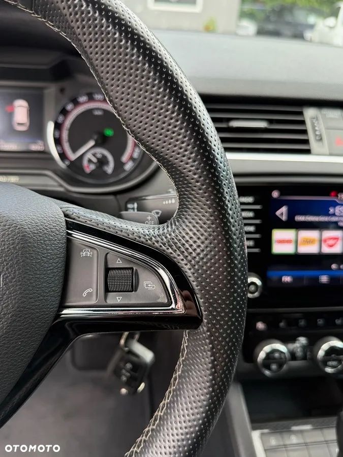 Skoda Octavia 2.0 TDI SCR 4x4 RS DSG - 18