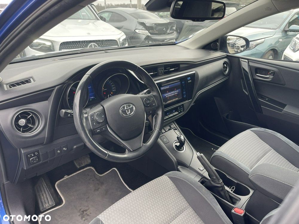 Toyota Auris Hybrid 135 Selection - 6