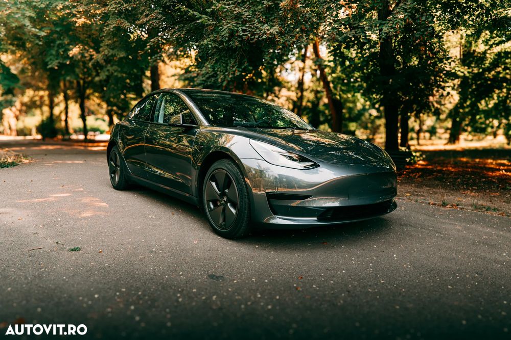 Tesla Model 3 RWD - 2