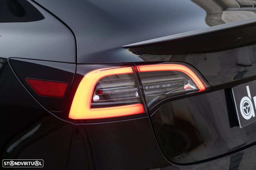 Tesla Model 3 Performance Dual Motor AWD - 13