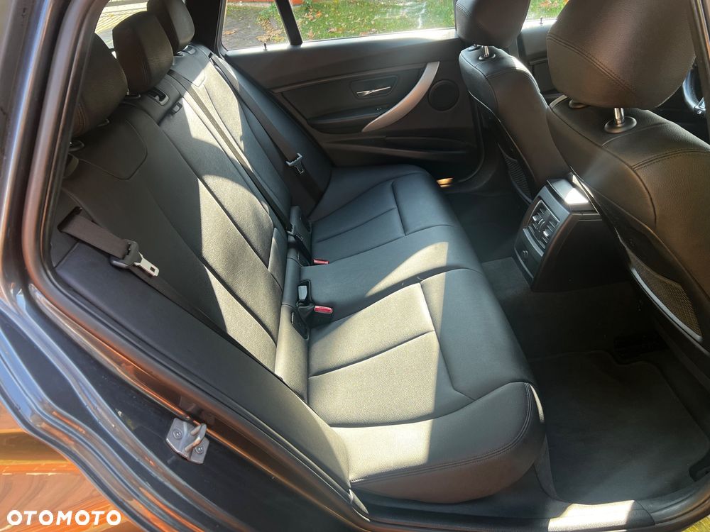 BMW Seria 3 - 14