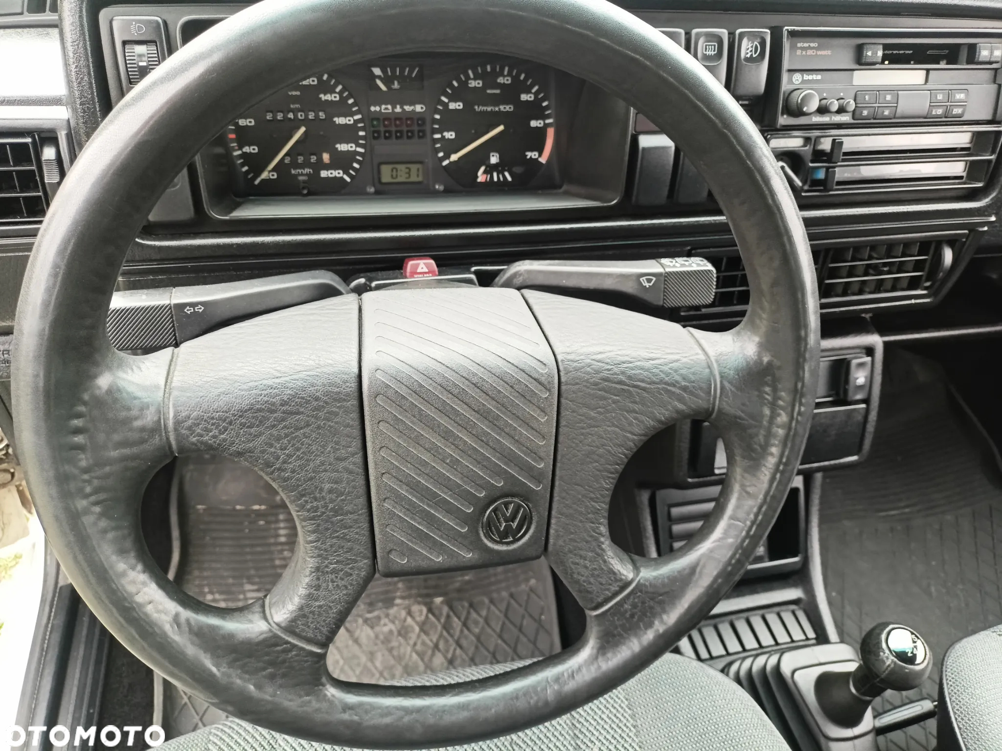 Volkswagen Golf 1.6 CL - 8