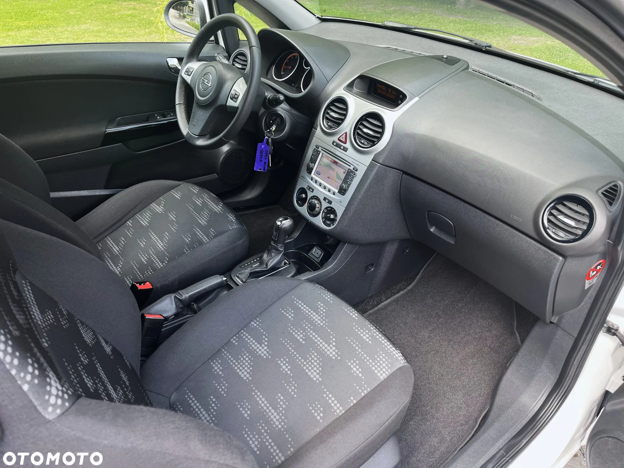 Opel Corsa 1.4 16V Automatik Navi - 17