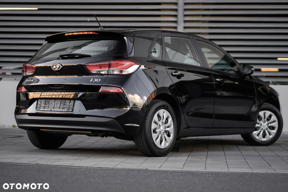 Hyundai i30 1.4 Premiere Comfort - 17