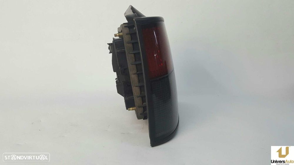 FAROLIM TRASEIRO ESQUERDO RENAULT 21 BERLINA (B/L48) GTD - 4
