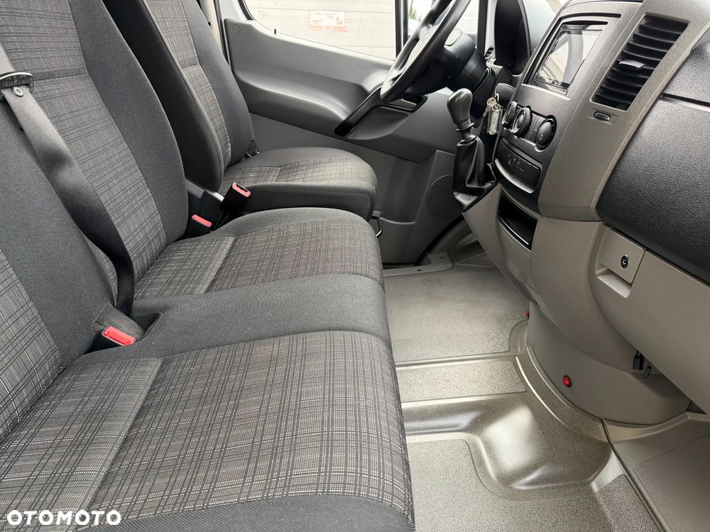 Mercedes-Benz Sprinter Doka Brygadówka - 22