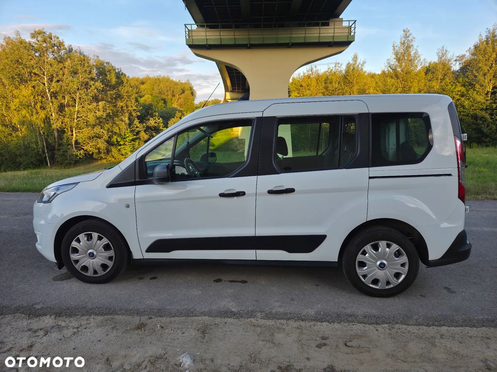 Ford Transit Connect - 8