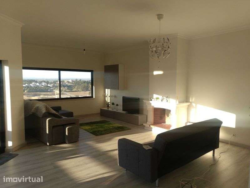 T4 duplex 234m2 Santarém Hospital Santarém - Grande imagem: 2/12