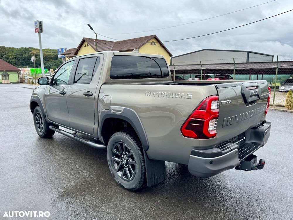 Toyota Hilux 4x4 Double Cab MHEV Autm. Invincible - 24