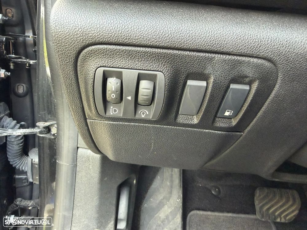 Renault Mégane 1.6 Plug-In Limited - 16