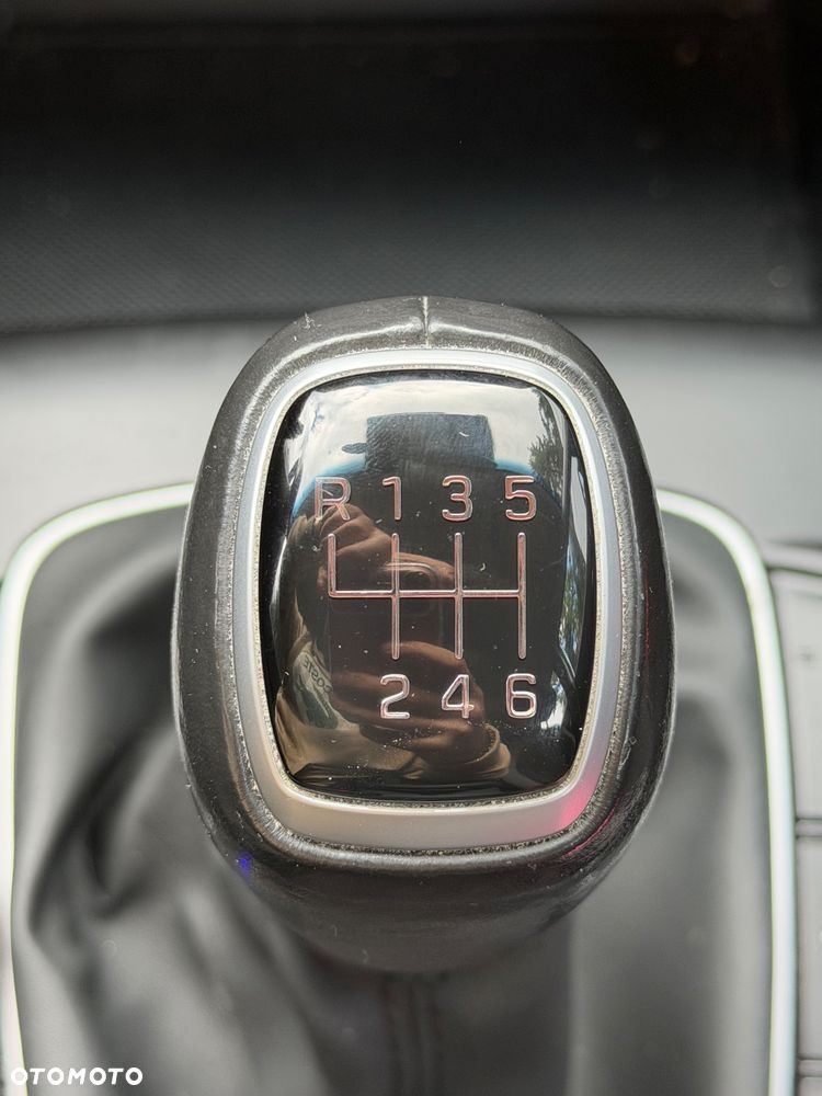 Hyundai Kona - 23