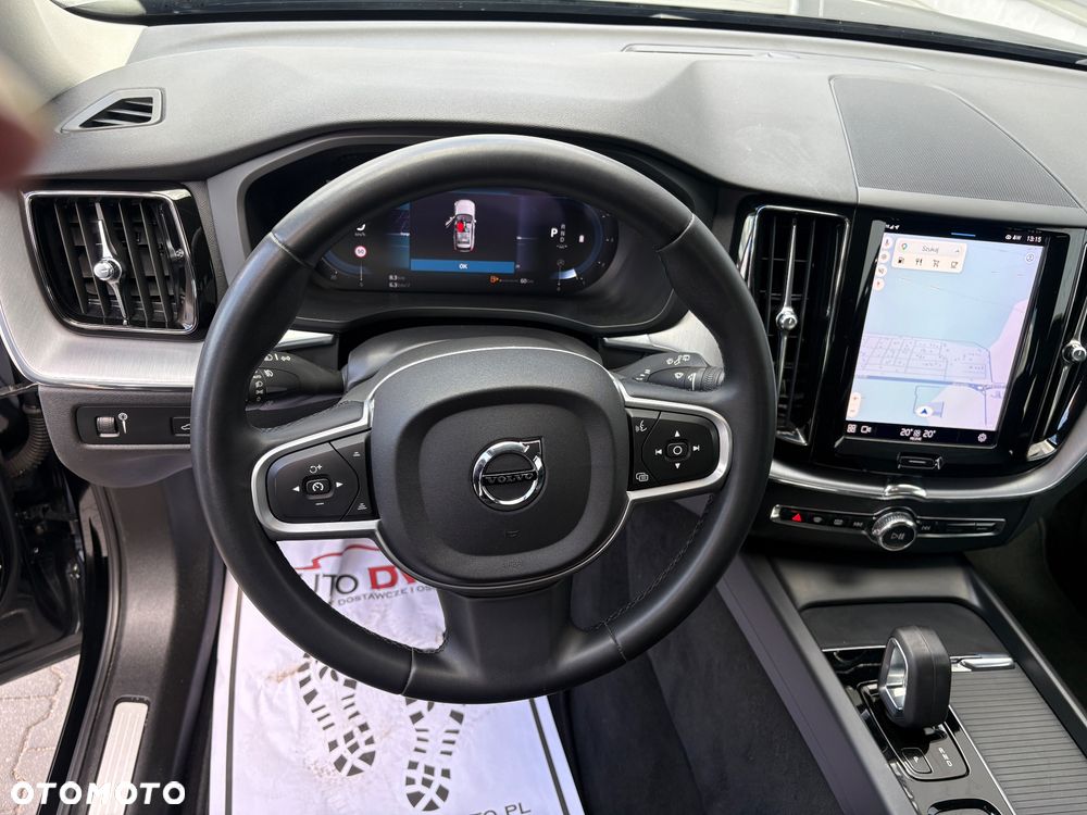 Volvo XC 60 B4 D AWD Geartronic Momentum Pro - 34