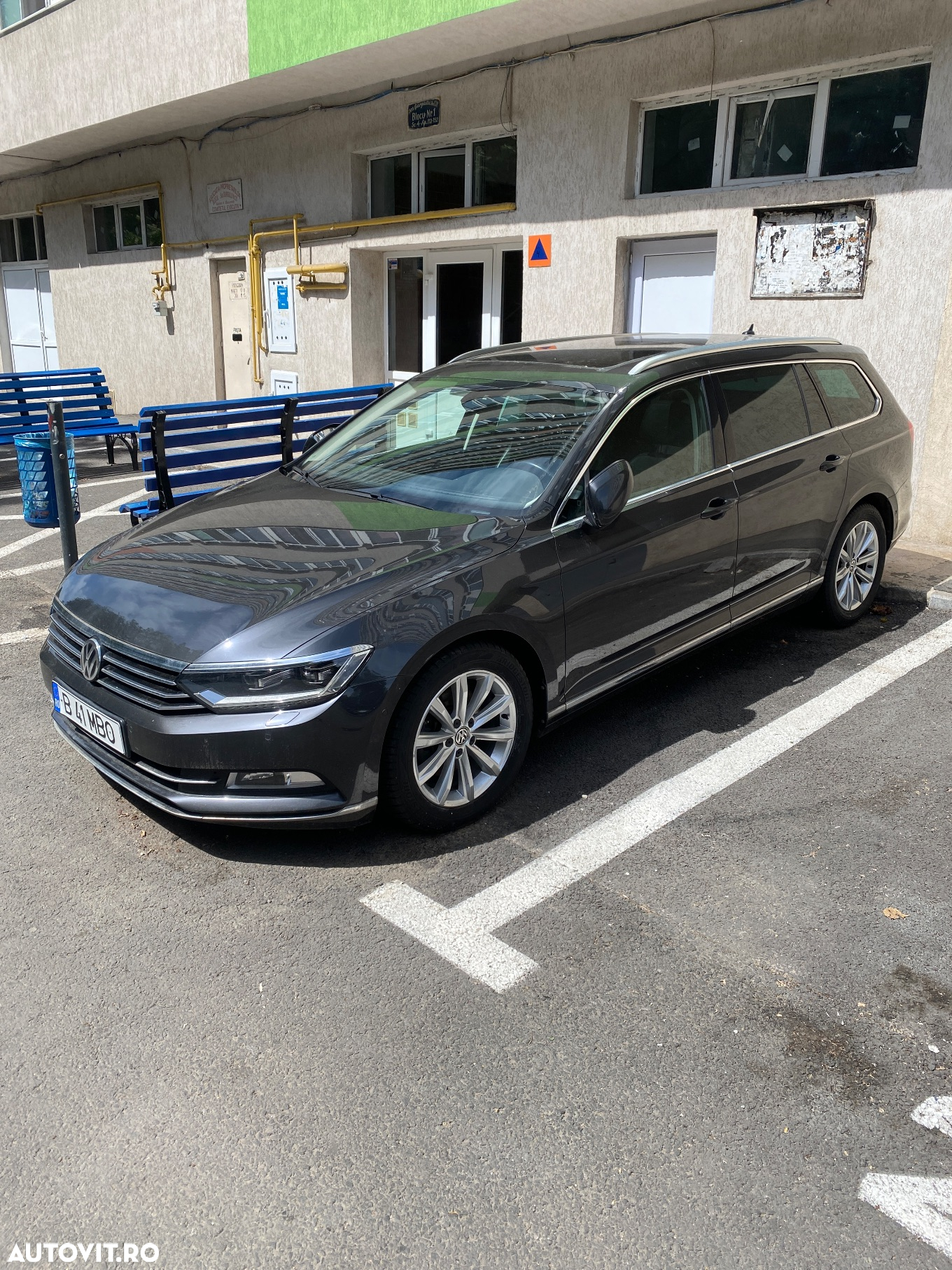 Volkswagen Passat Variant 1.6 TDI R Executive - 2