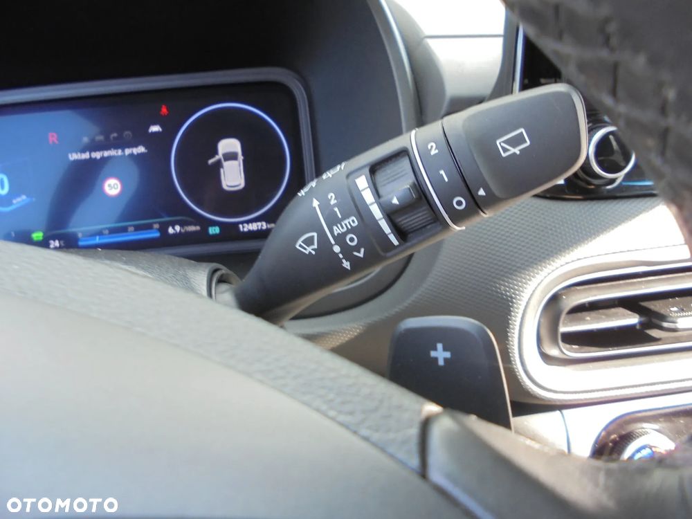 Hyundai Kona 1.6 GDI Hybrid Executive DCT - 35