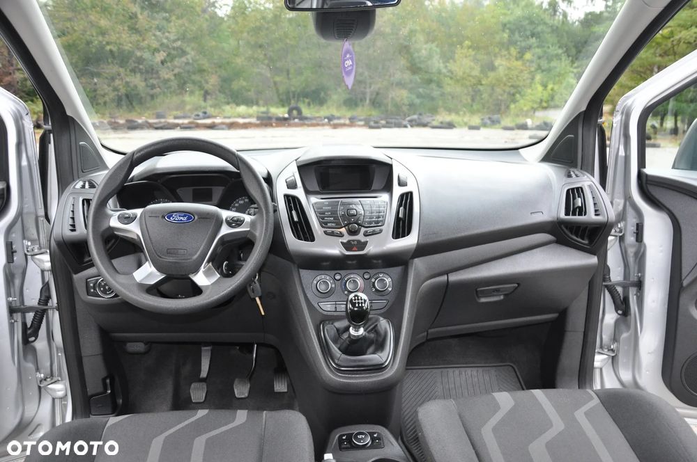 Ford Tourneo Connect - 31