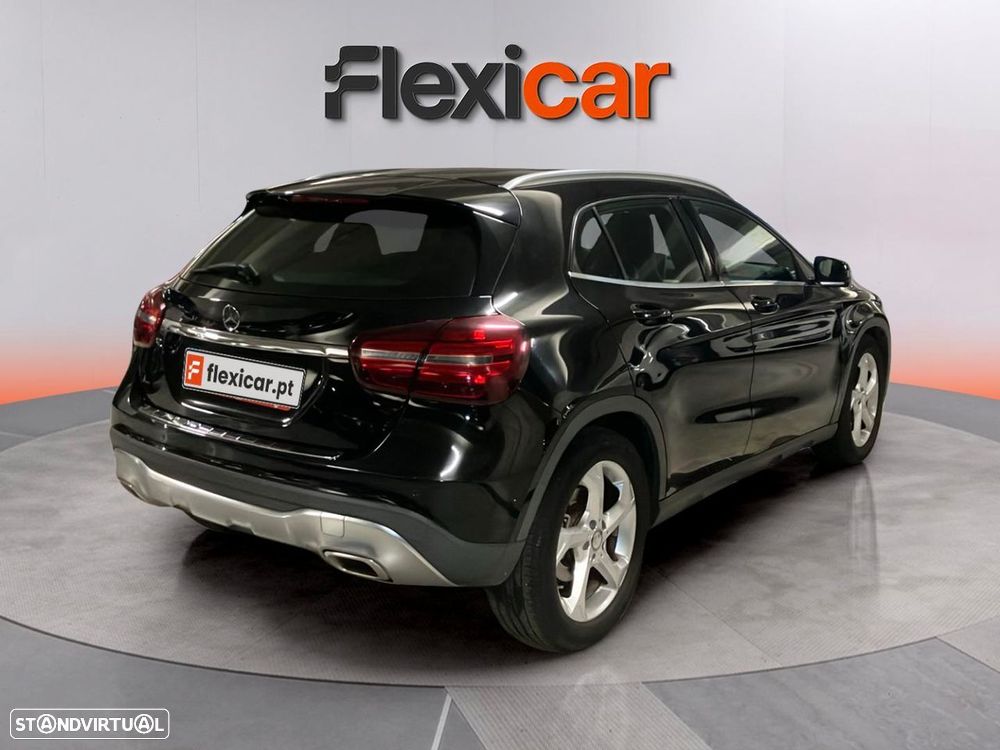 Mercedes-Benz GLA 180 - 5