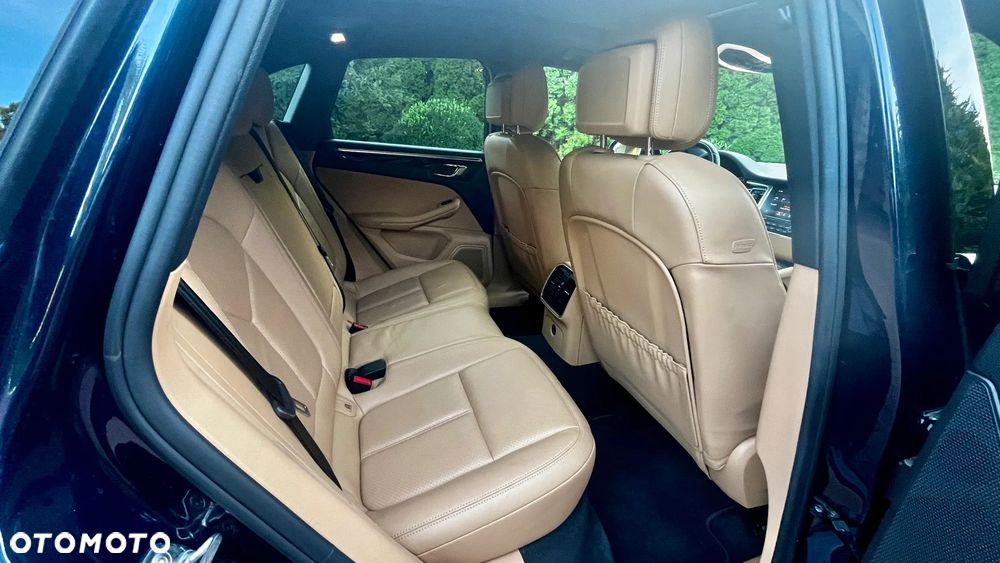 Porsche Macan - 23