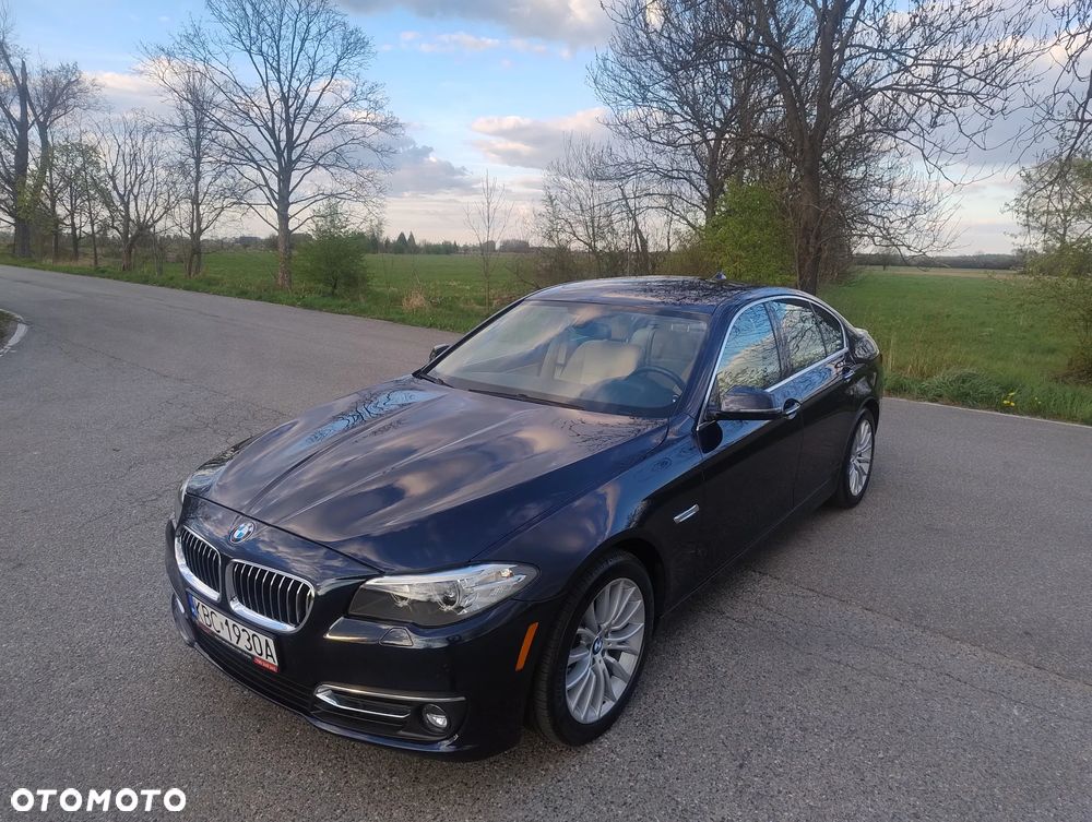 BMW Seria 5 528i Luxury Line - 1