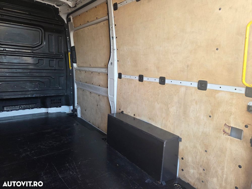 Volkswagen New Crafter L3H2 - 13