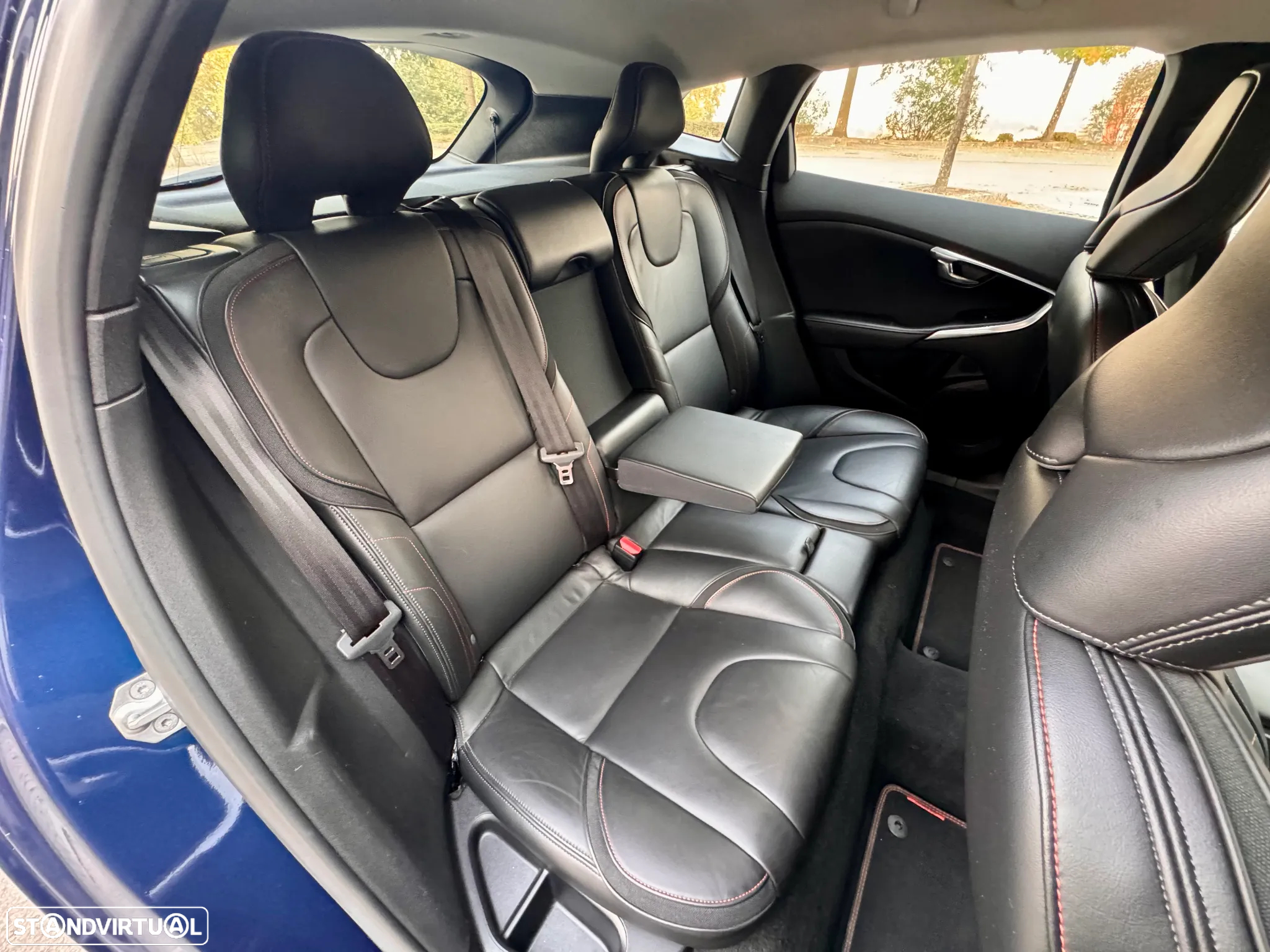 Volvo V40 1.6 D2 VOR - 24