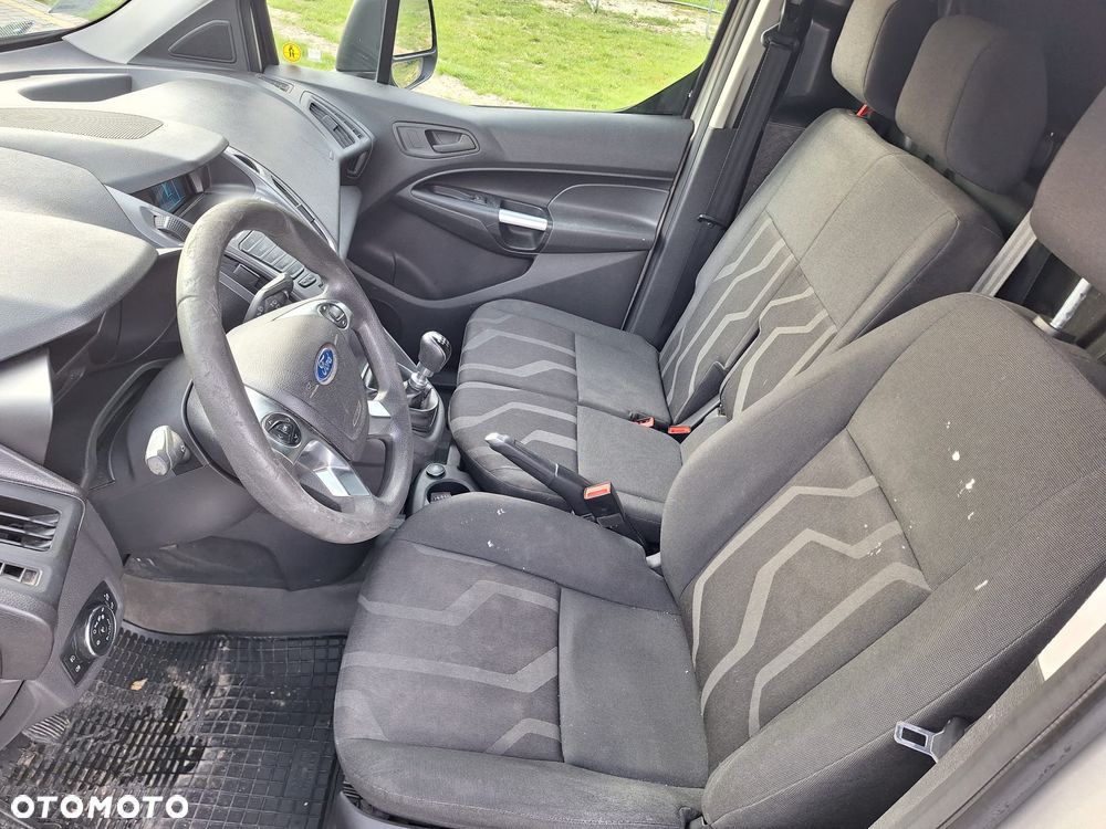 Ford Transit Connect - 13