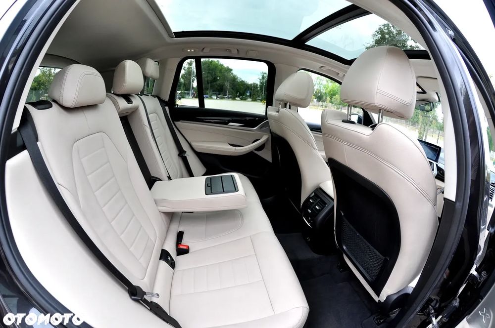 BMW X3 sDrive18d MHEV xLine - 32