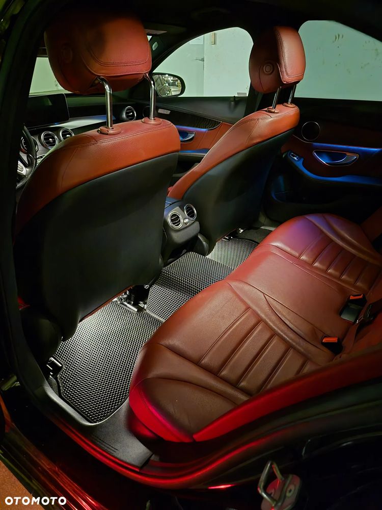 Mercedes-Benz Klasa C 300 7G-TRONIC - 8