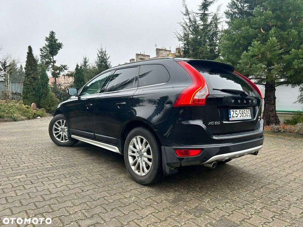 Volvo XC 60 - 4