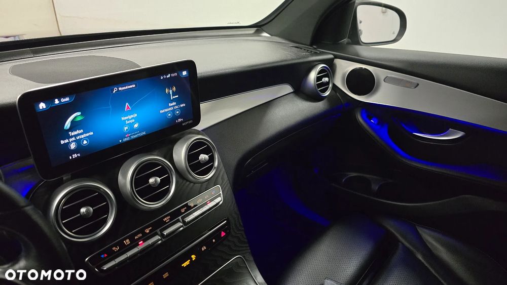 Mercedes-Benz GLC 300 de 4Matic 9G-TRONIC AMG Line Plus - 26