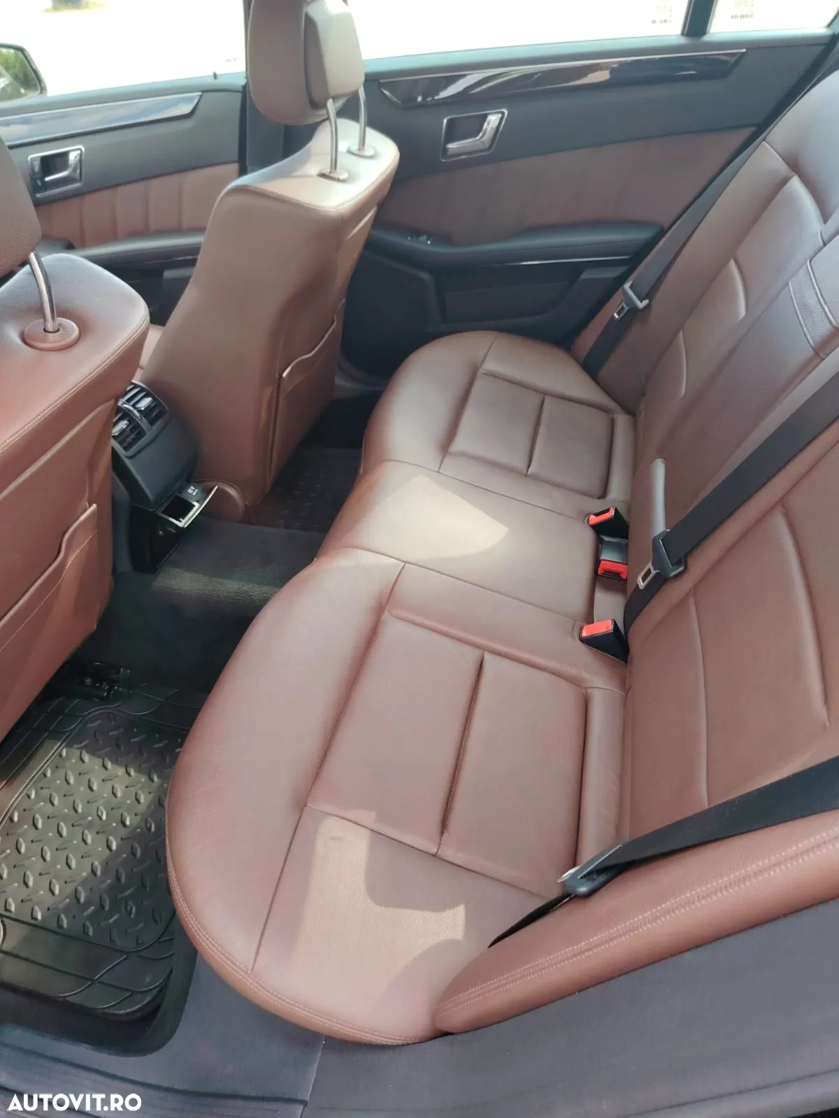 Mercedes-Benz E 250 CDI DPF BlueEFFICIENCY Automatik Avantgarde - 7
