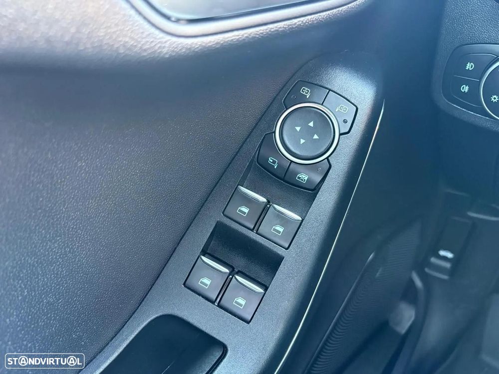 Ford Fiesta 1.0 EcoBoost ST-Line - 36