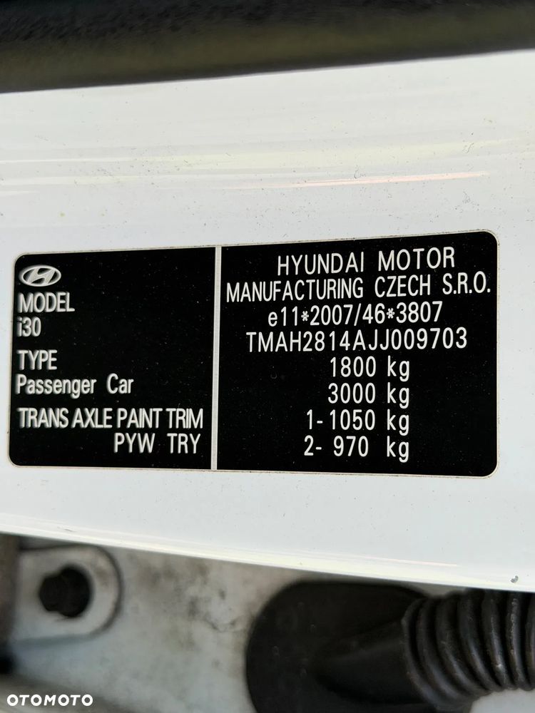 Hyundai i30 blue Kombi 1.4 Trend - 30