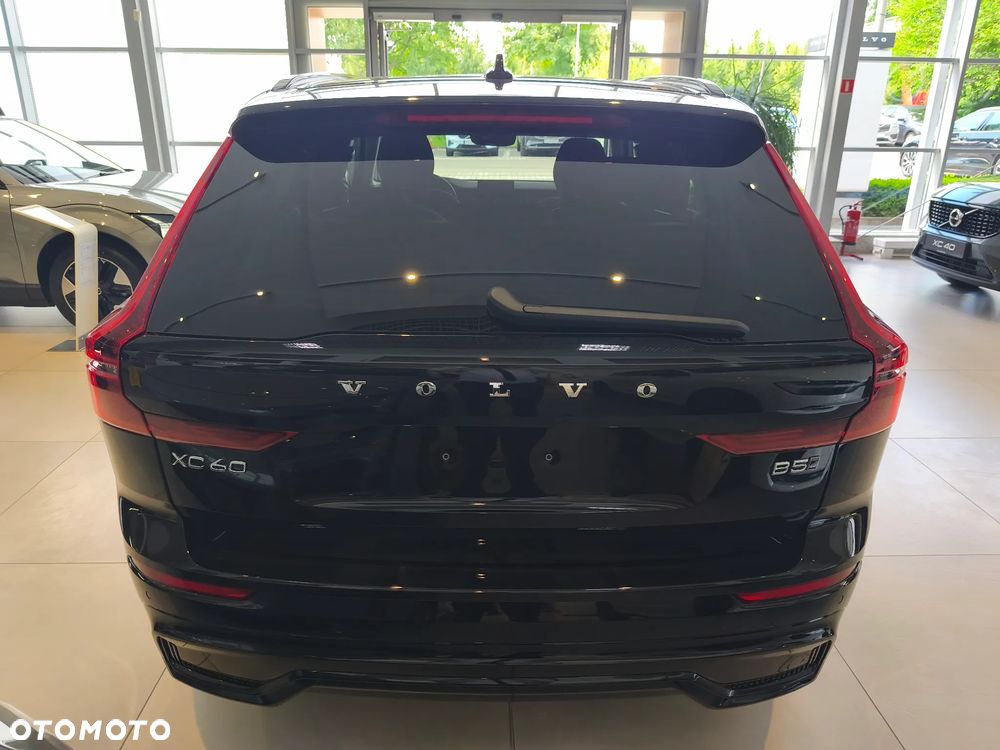 Volvo XC 60 B5 B AWD Plus Dark - 5