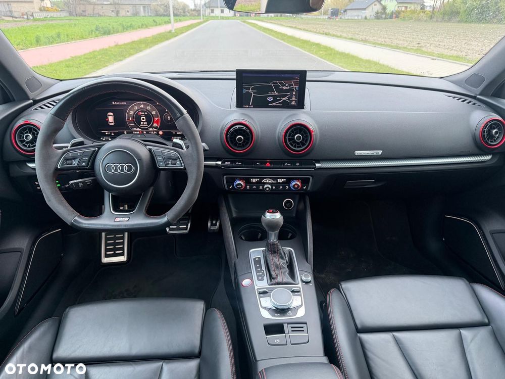 Audi RS Q3 Sportback - 17