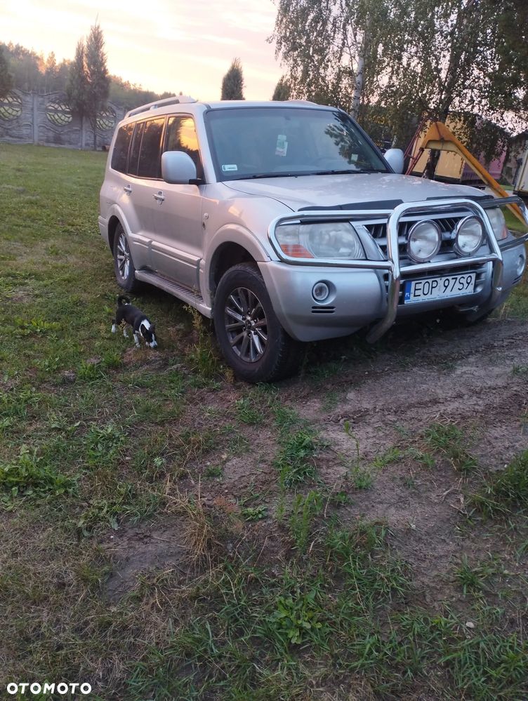 Mitsubishi Pajero 3.2 DID Instyle DAKAR - 12