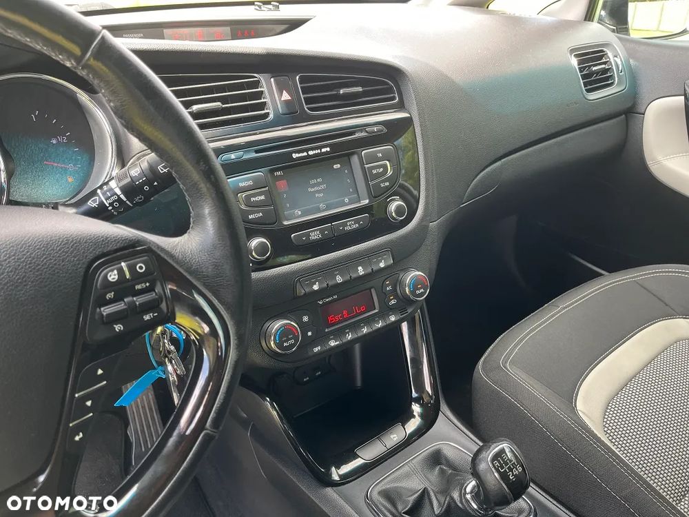 Kia Ceed 1.6 GDI Dream Team Edition - 7