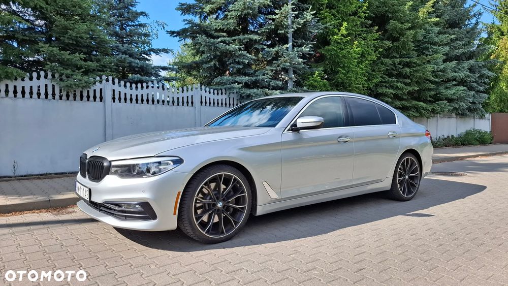 BMW Seria 5 530i Sport Line