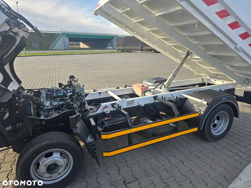 Mitsubishi Fuso canter - 31