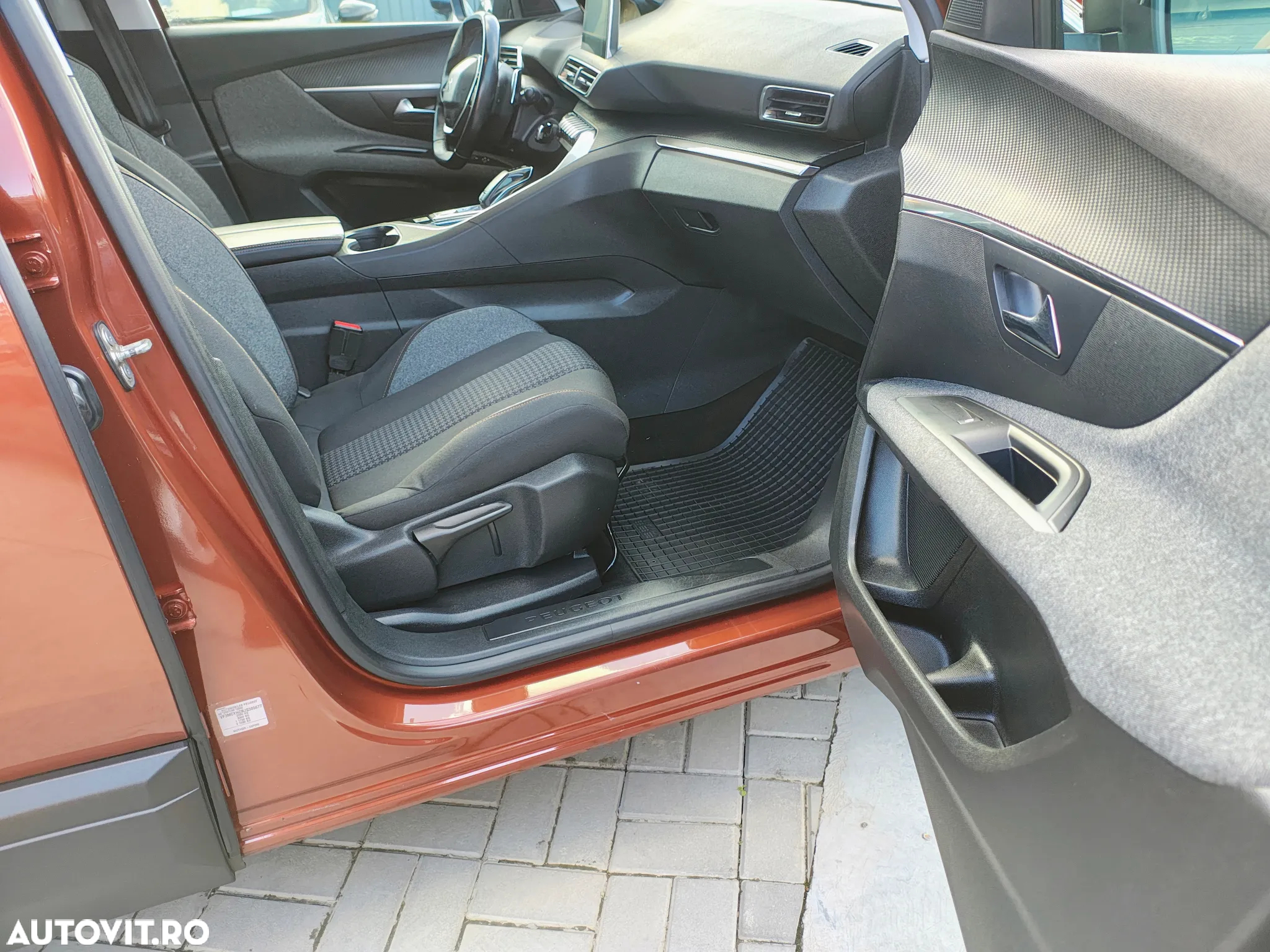 Peugeot 3008 BlueHDi 130 Stop & Start EAT8 Active Business-Paket - 17