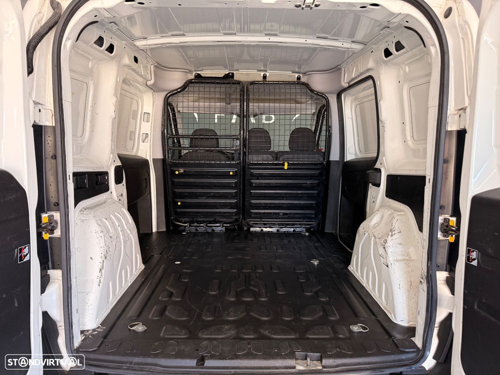 Fiat Doblo - 17