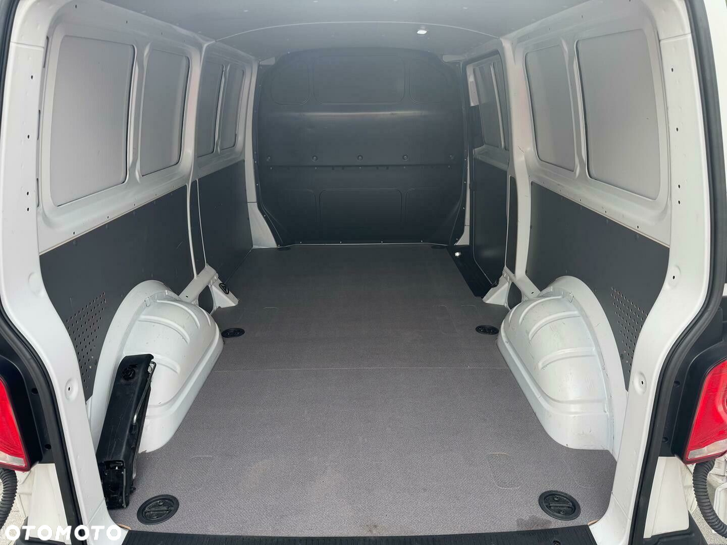 Volkswagen Transporter - 6