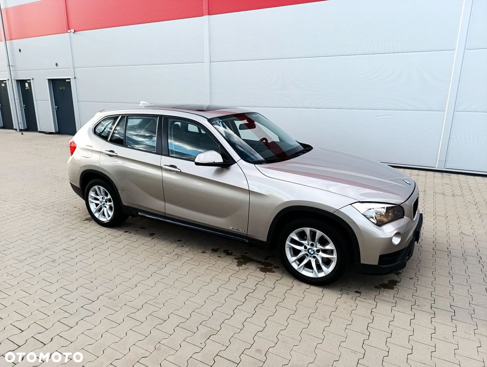 BMW X1 sDrive18d Sport Line - 12