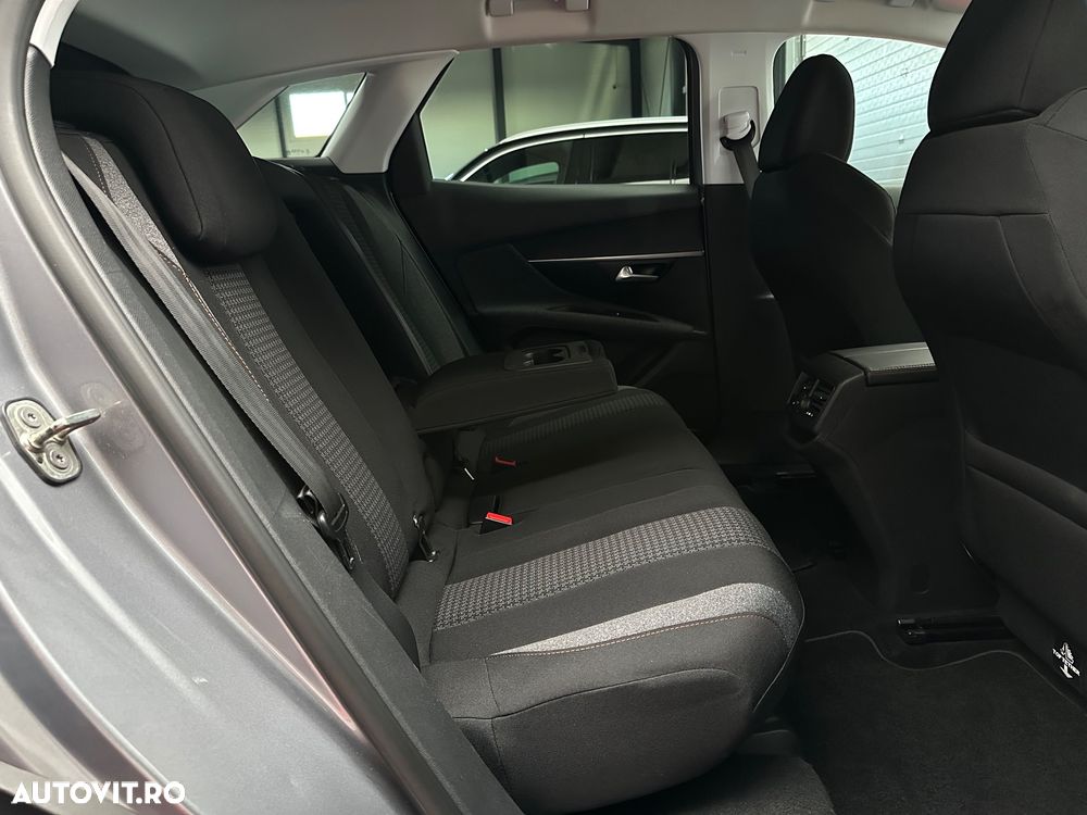 Peugeot 3008 PureTech 130 Stop & Start GPF Active Business-Paket - 23