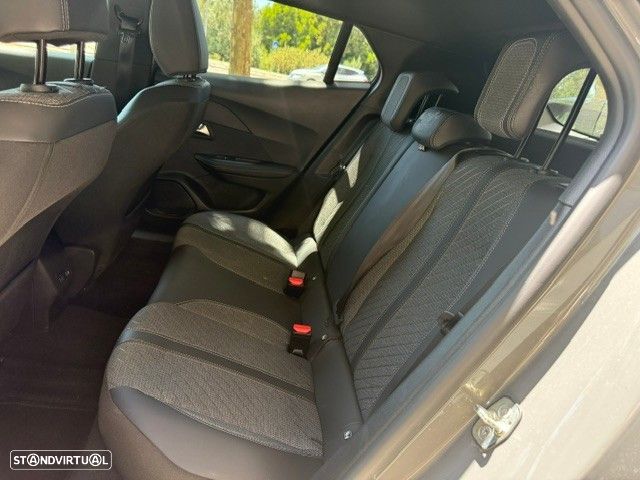 Peugeot 2008 1.2 Hybrid GT e-DCS6 - 9