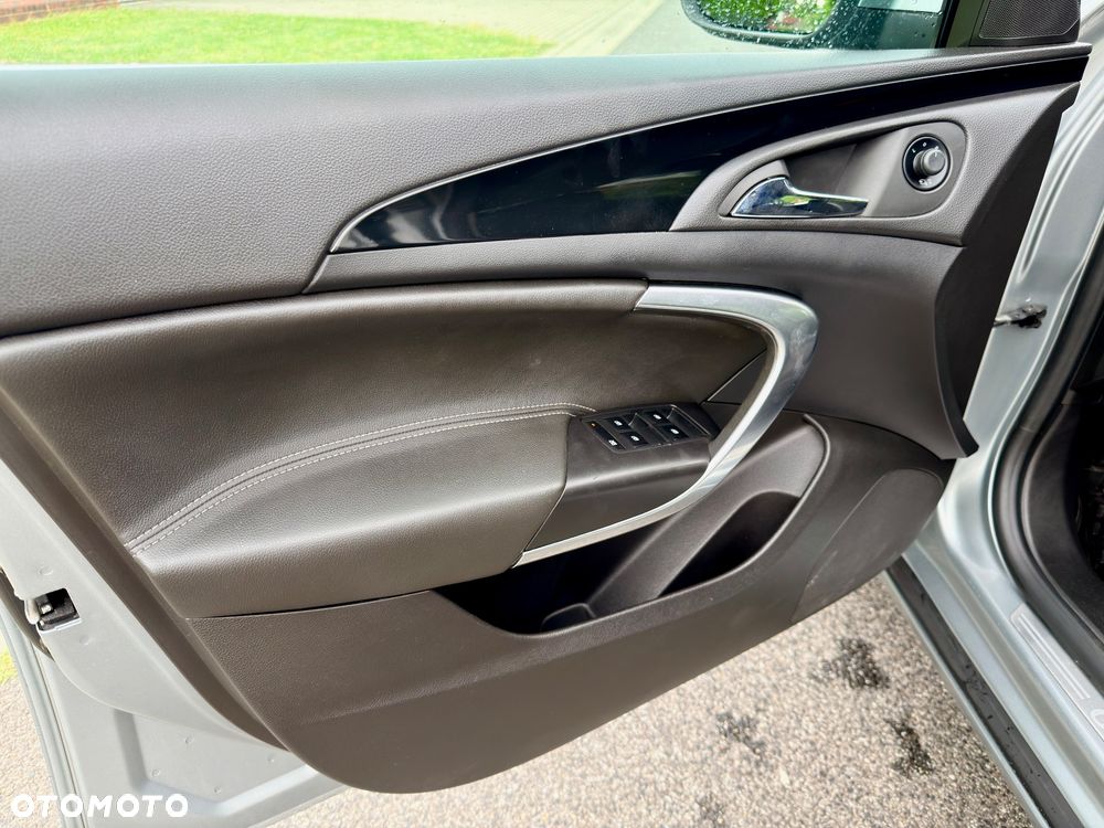 Opel Insignia 2.0 CDTI ecoFLEX Business Cosmo - 12