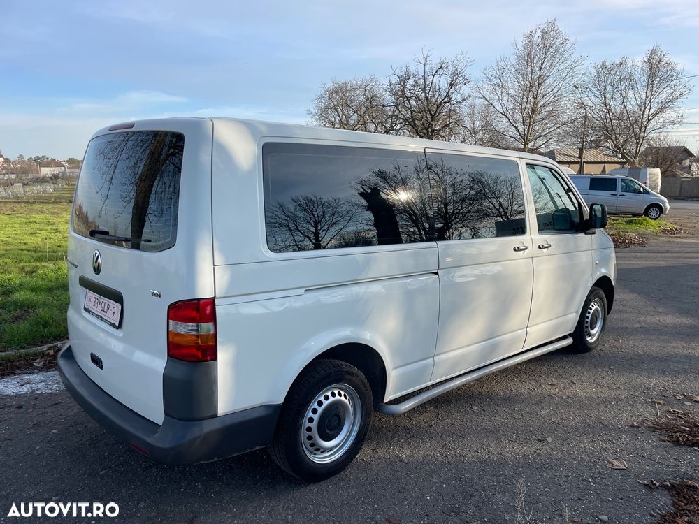 Volkswagen Transporter Caravelle Lung (7 loc) - 5