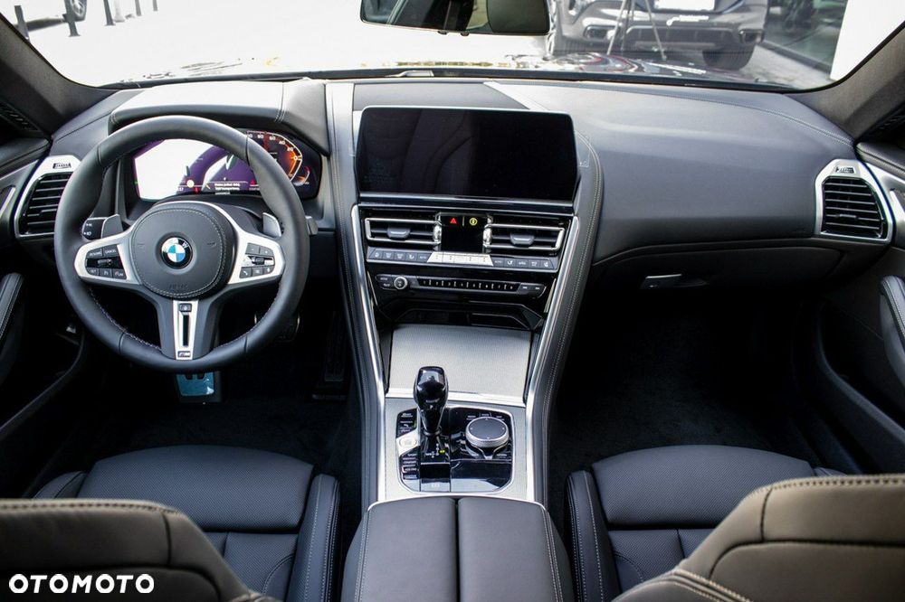 BMW Seria 8 - 18
